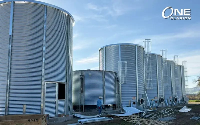 374-0520-6-tanks-with-ladder-installation-800x500-022026