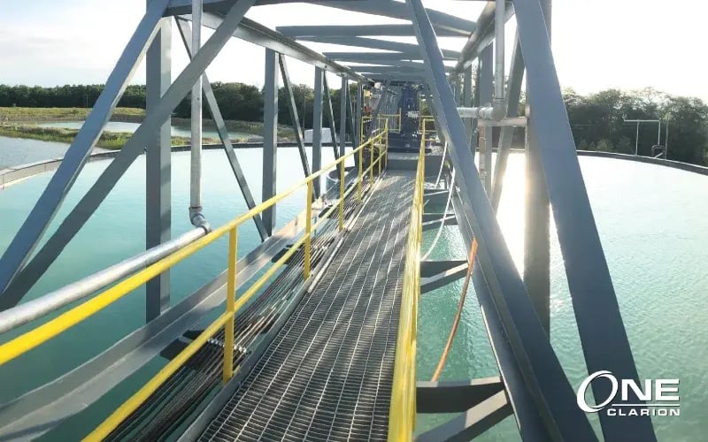 374-0521-bolted-steel-cat-walk-system-800x500-022026