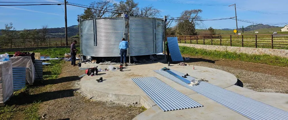 374-0520-corrugated-tank-installation-1011x422-102026