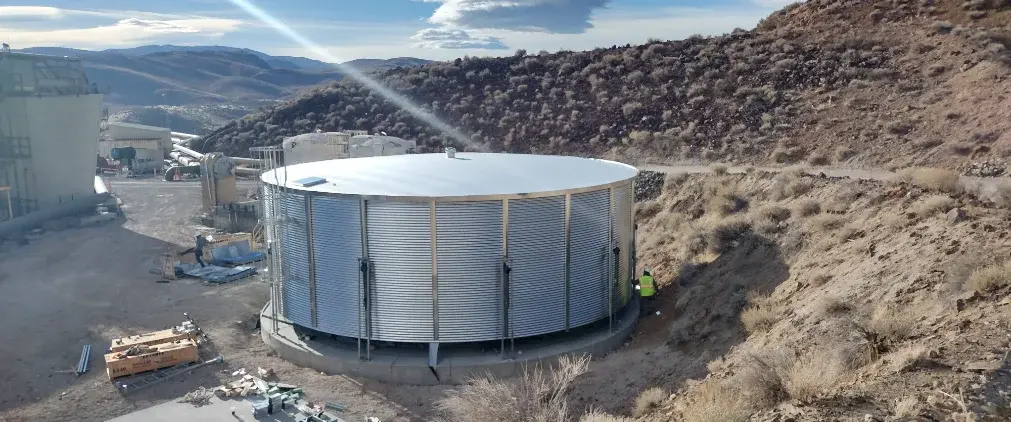 374-0520-large-corrugated-tank-installation-process-1011x422-102026