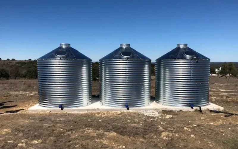 374-0559-30-degree-roof-corrugated-tanks-remote-location-card-800x500-032026