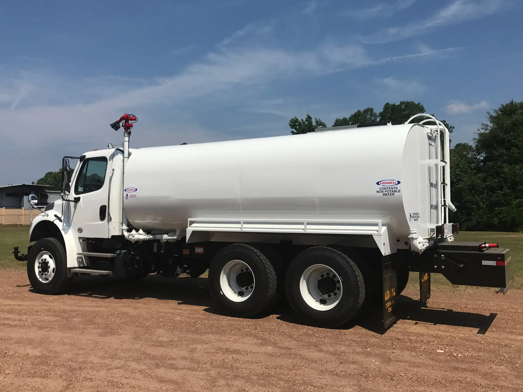 4000-Gallon-Water-Truck-Water-Cannon