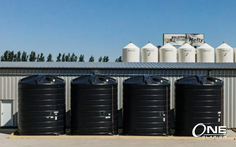 372-0548-vertical-tank-poly-end-flat-bottom-tank-farm-2-800x500-022026